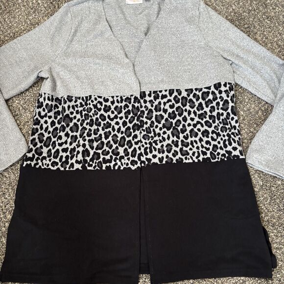 Belle By Kim Gravel. Black And Gray Leopard Print Mid Length Cardigan. Size L - Picture 2 of 5